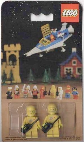 Space minifigures