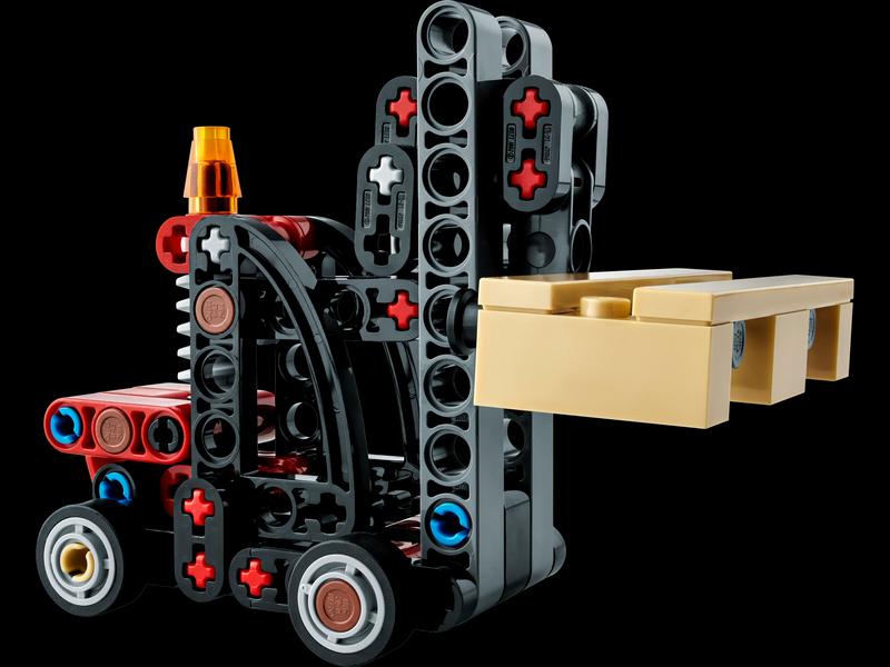 Forklift with Pallet