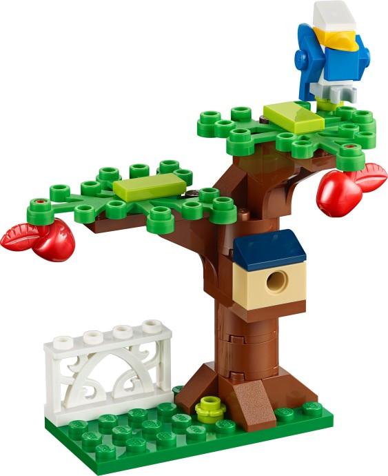 Bird in a tree