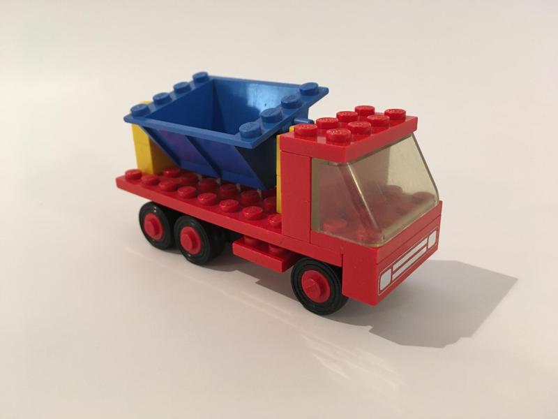 Garage Plate and Door (The Building Toy)
