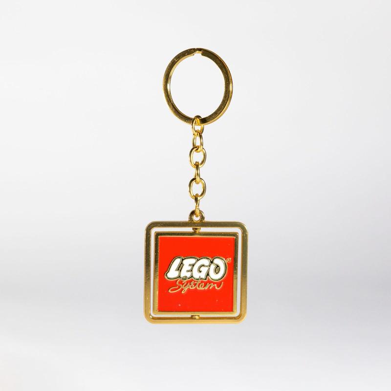 Retro Spinning Key Chain 1964