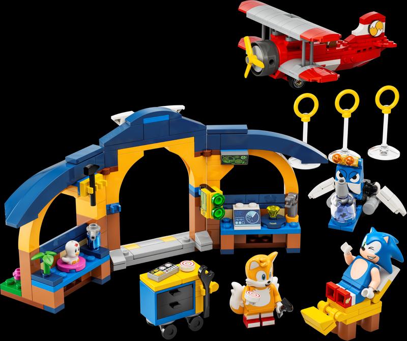 Tails' Workshop and Tornado Plane