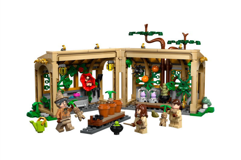 Hogwarts Castle: Herbology Class